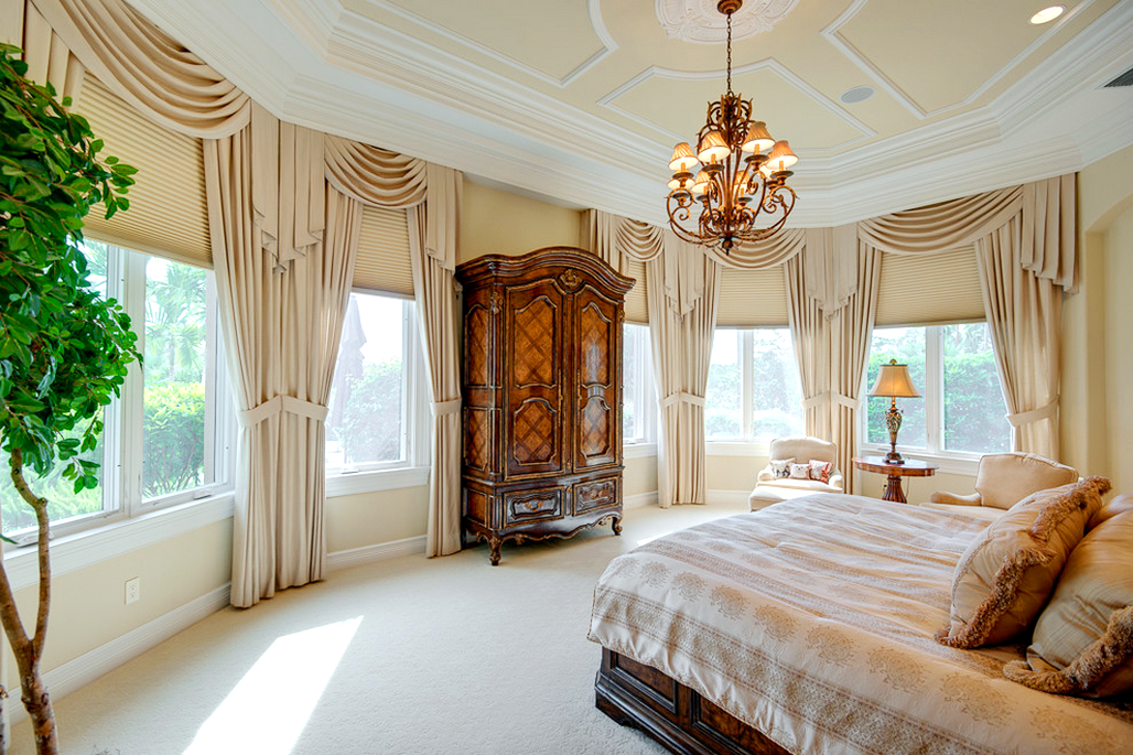 Спальні в класичному стилі (60 фото): розкіш, блиск та комфорт
