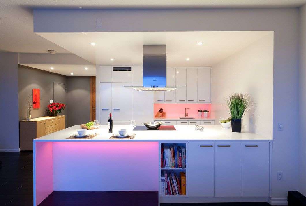 Світлодіодні світильники для кухні (49 фото): яскраво і функціонально