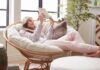 Історія крісла-гойдалки (Papasan): Від часів війни у В’єтнамі до сучасного бохо-декору